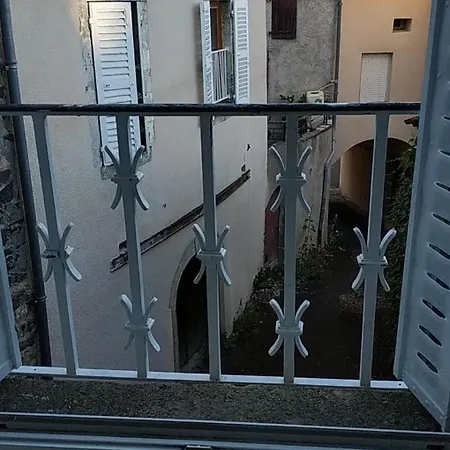 Vakantiehuis Nid Sous Le Volcan - Maison Avec Jardins